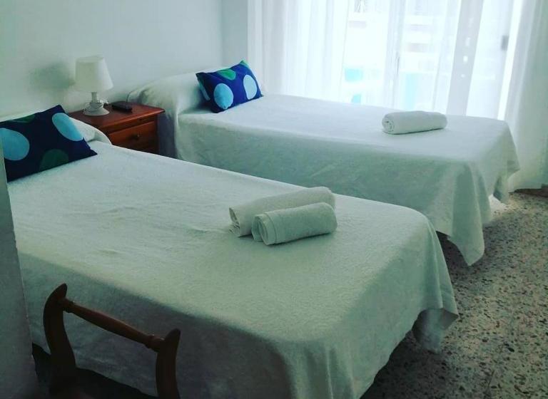 بنسيون Hostal La Parada