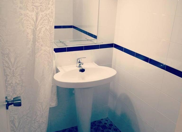 بنسيون Hostal La Parada