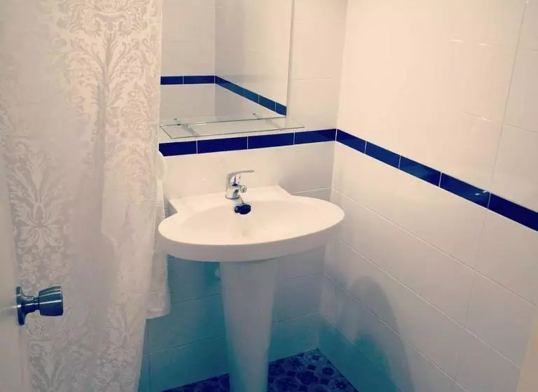 پانسیون Hostal La Parada