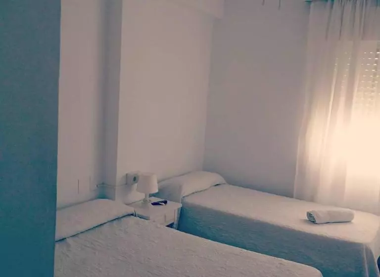 پانسیون Hostal La Parada