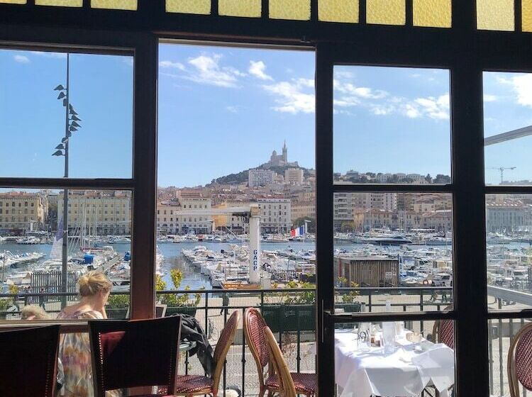 هتل Belle Vue Vieux Port