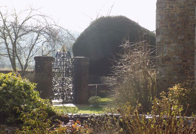 ホテル Bickleigh Castle
