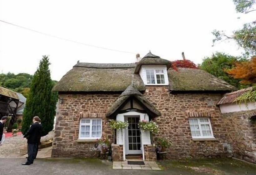 ホテル Bickleigh Castle