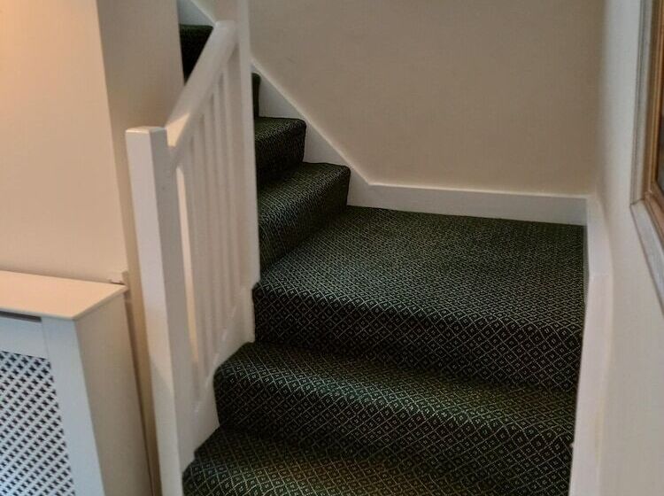 ホテル Bickleigh Castle