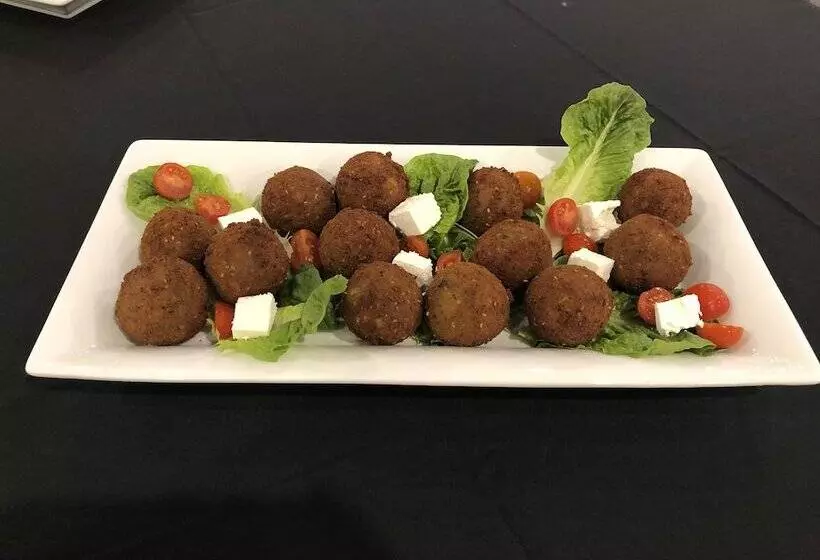 酒店 Checkers Resort