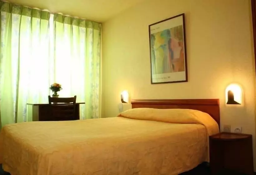 בית מלון כפרי Elysee