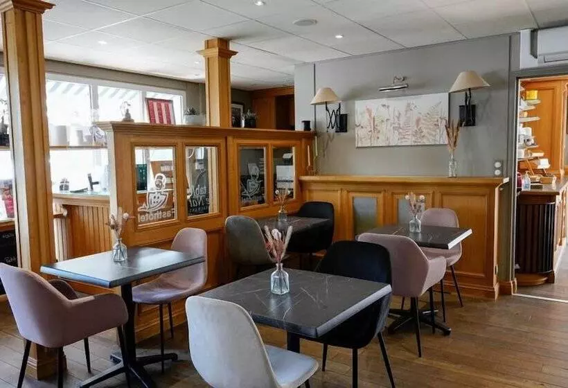 Brit Hotel Essentiel Reims Taissy