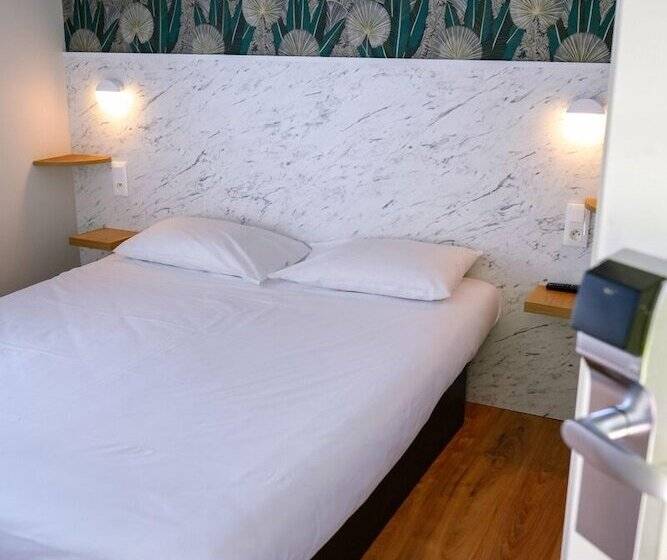 Brit Hotel Essentiel Reims Taissy