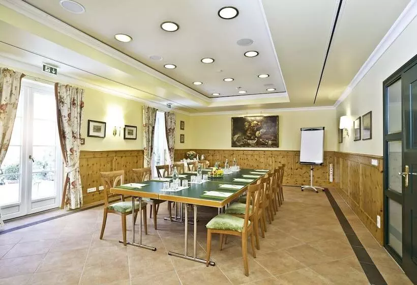 ホテル Freisinger Hof