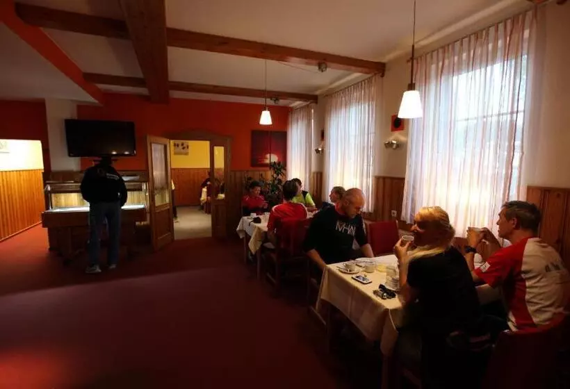 فندق Garni Harzer Hof