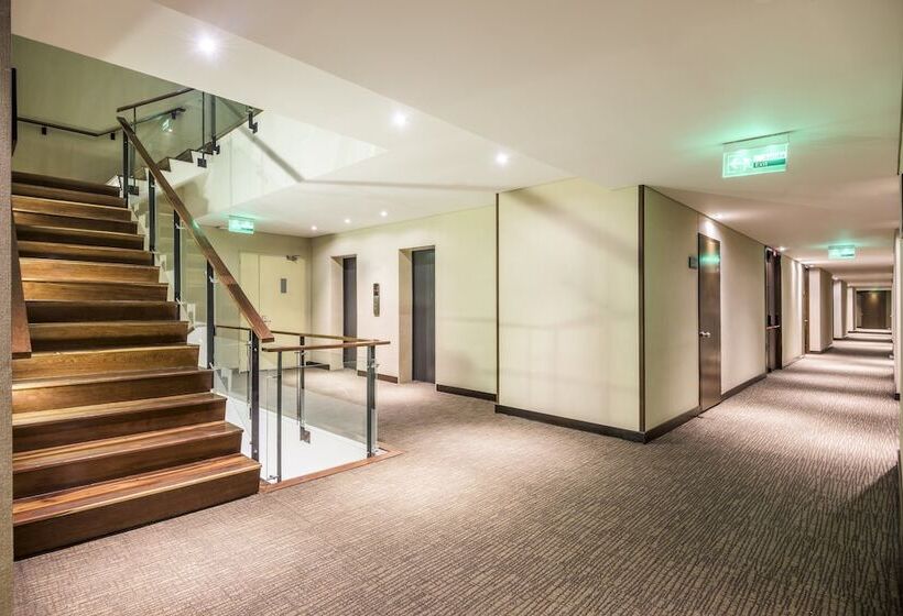 בית מלון כפרי Holiday Inn Express Bogotá   Parque La 93, An Ihg