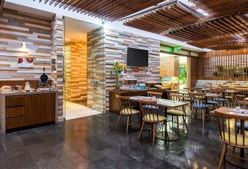 酒店 Holiday Inn Express Bogotá Parque La 93, An Ihg