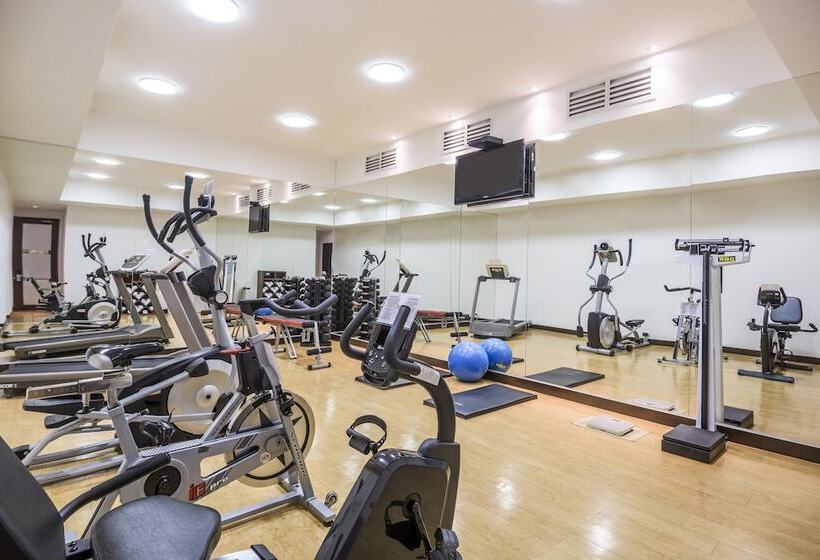 בית מלון כפרי Holiday Inn Express Bogotá   Parque La 93, An Ihg