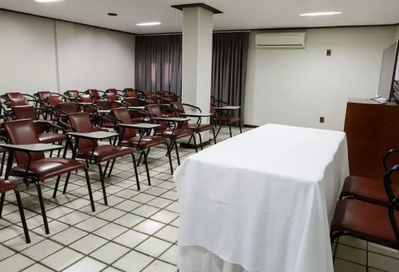 酒店 Livramento Palace