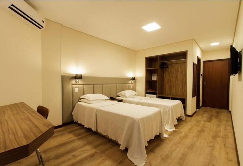 Отель Livramento Palace