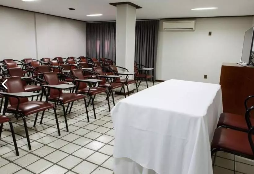 酒店 Livramento Palace