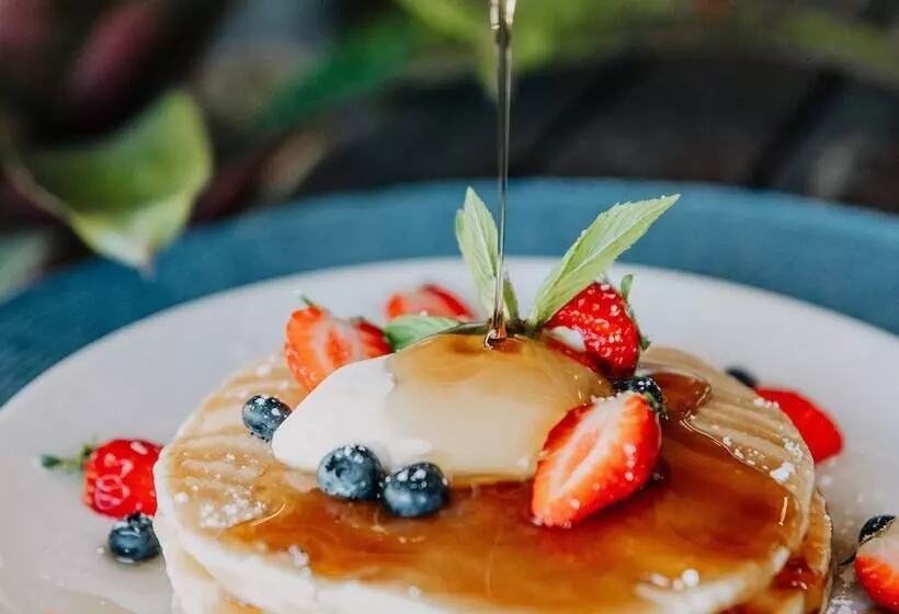 Narrabeen Sands Hotel By Nightcap Plus