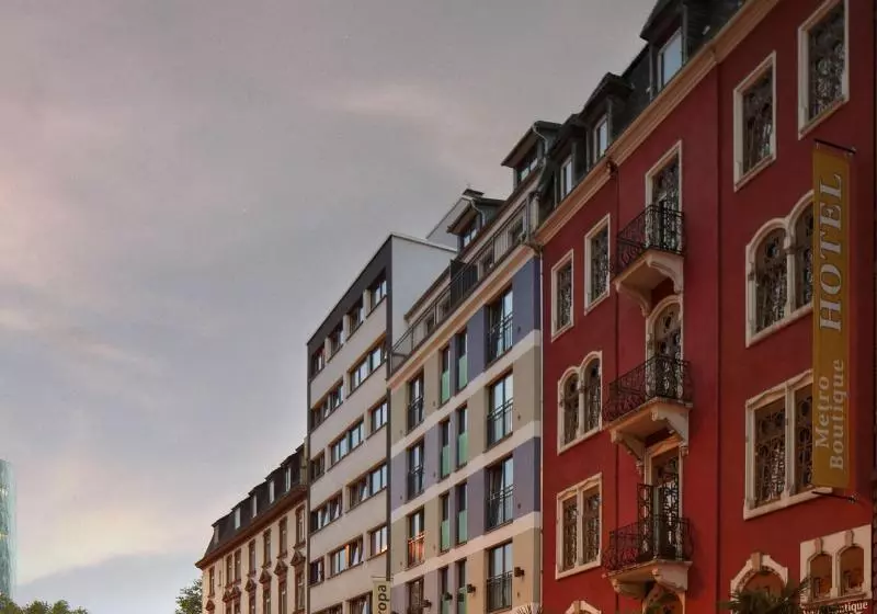 Hotelli Villa Oriental & Restaurant