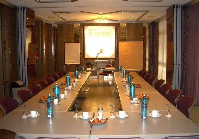 בית מלון כפרי Zum Lowen