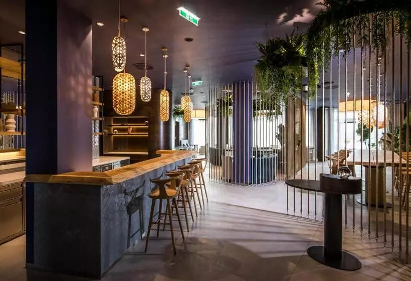 Suiten Aparthotel Aenea