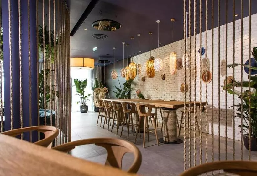 Suiten Aparthotel Aenea