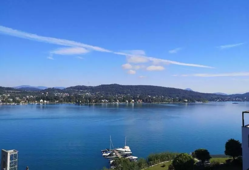 Suiten Aparthotel Aenea