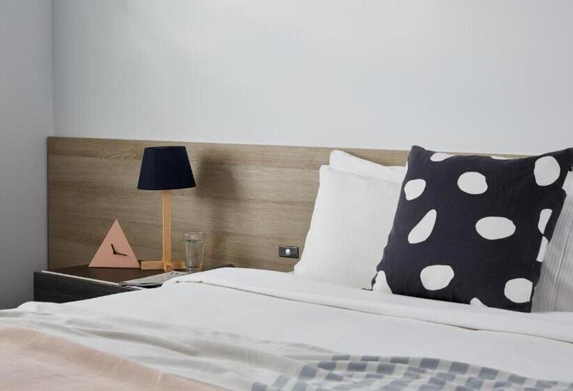 Tyrian Serviced Apartments Fitzroy