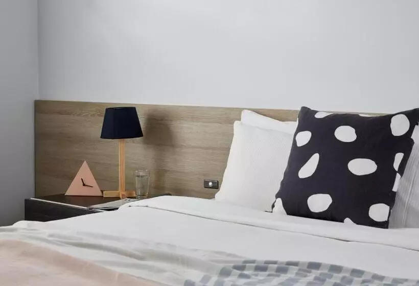 Tyrian Serviced Apartments Fitzroy