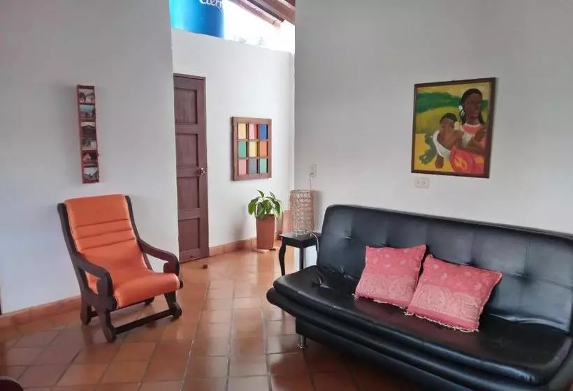 Retkeilymaja Casa Lanu Hostal