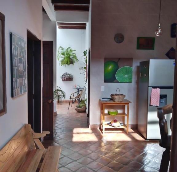 Hostel Casa Lanu Hostal