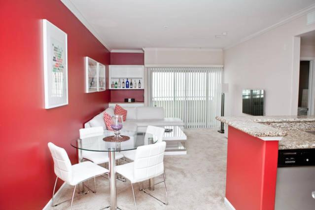 Amazing Apartments Near The Grove