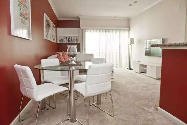 Amazing Apartments Near The Grove