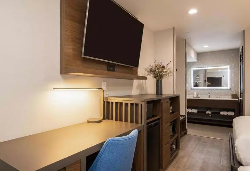 モーテル Golden Bear Hotel - Surestay Collection By Best Western