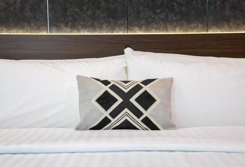 モーテル Golden Bear Hotel - Surestay Collection By Best Western