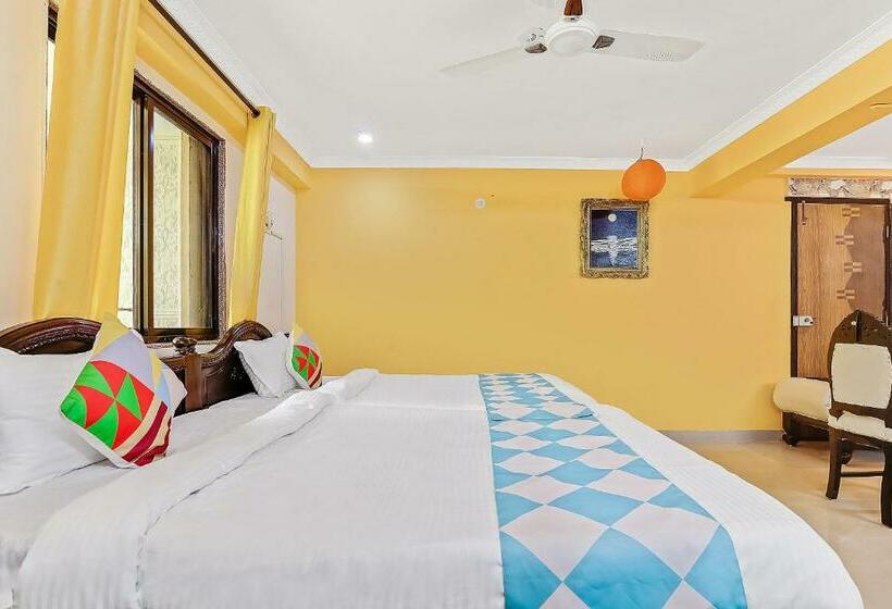 Pensão Oyo 46481 Beautiful Studio's