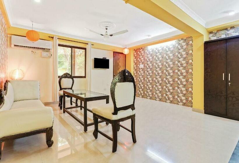 Pensão Oyo 46481 Beautiful Studio's