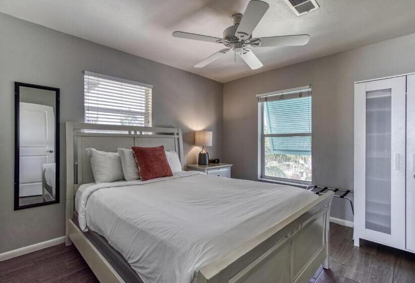 リゾートホテル The New Hotel Collection Beachfront