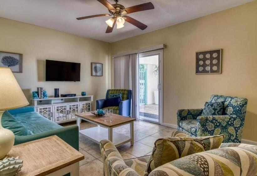 リゾートホテル The New Hotel Collection Beachfront