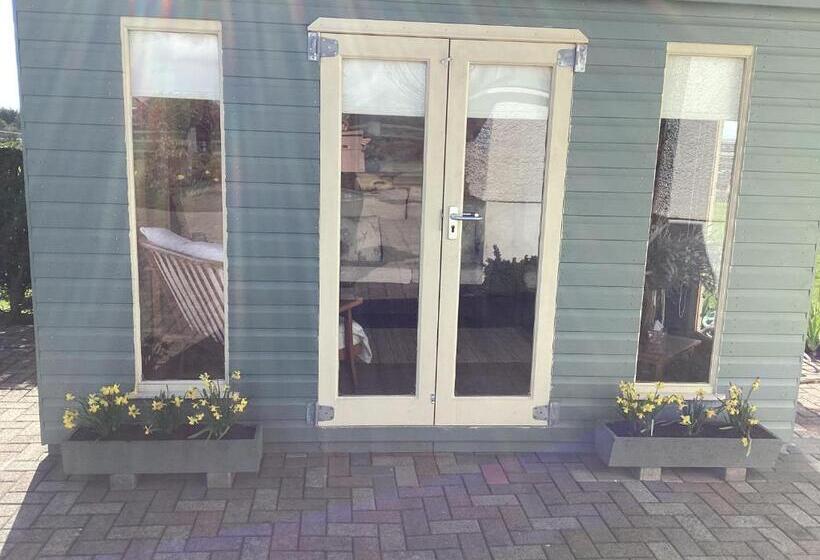 Auchenlea Bed And Breakfast