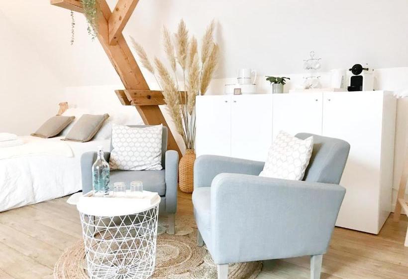 Bed and Breakfast Aux 2 Girouettes