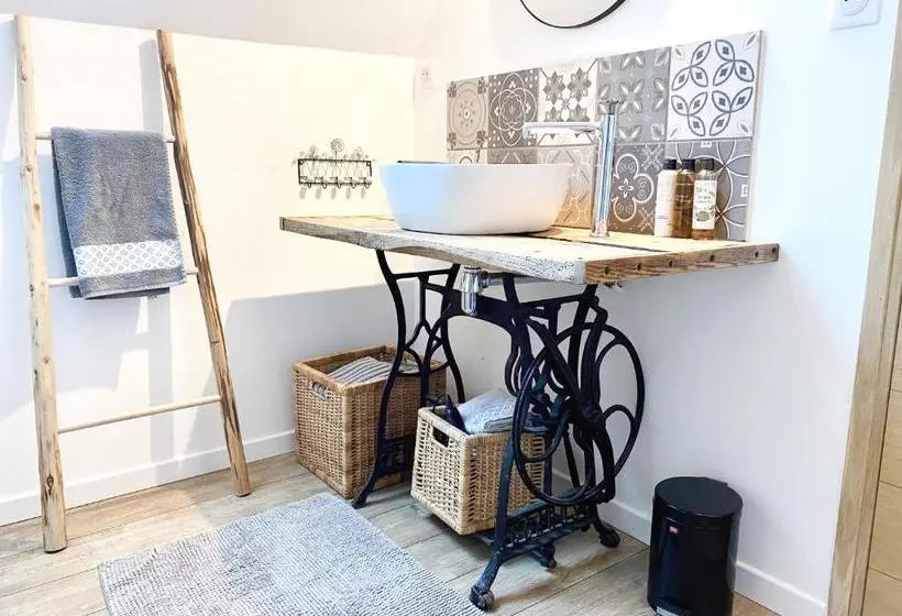 Aamiaismajoitus (B&B) Aux 2 Girouettes