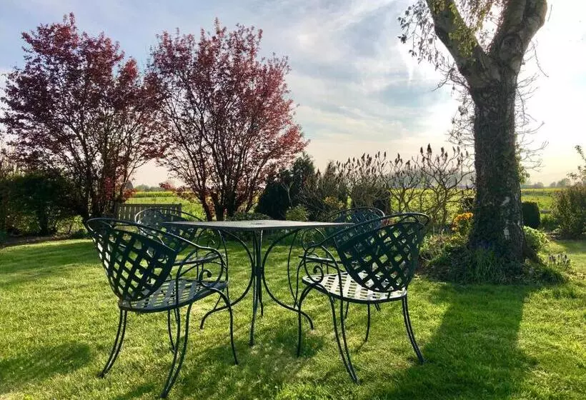 Aamiaismajoitus (B&B) Aux 2 Girouettes