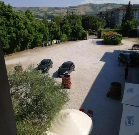 Aamiaismajoitus (B&B) La Casetta Del Cantiniere