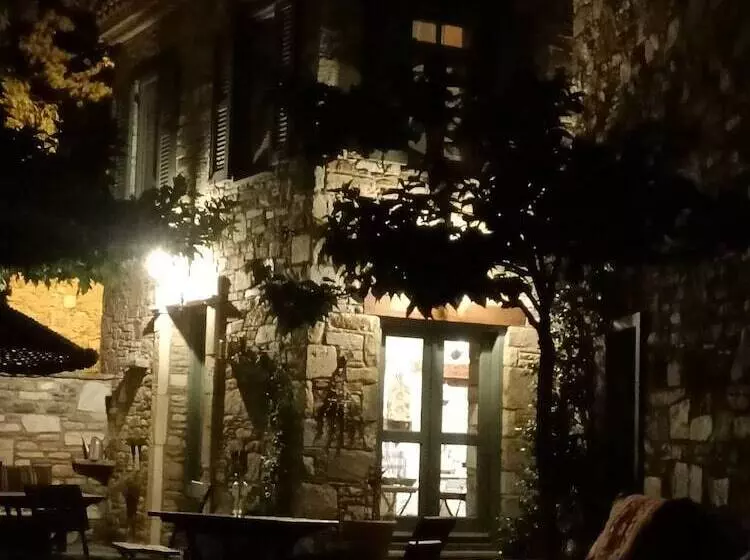 Aamiaismajoitus (B&B) Puli Stone Houses