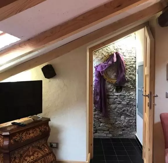 ベッドアンドブレックファースト Sanctus Syrus 2