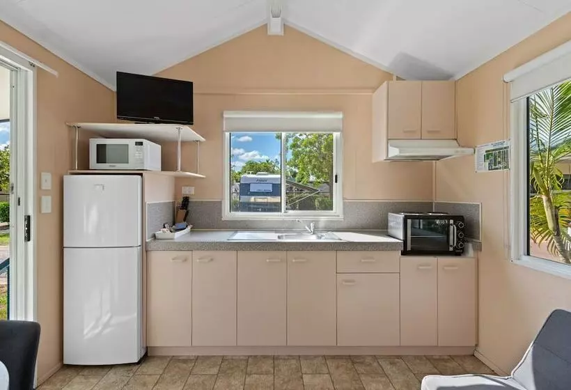 Hotelli Discovery Parks  Ayr