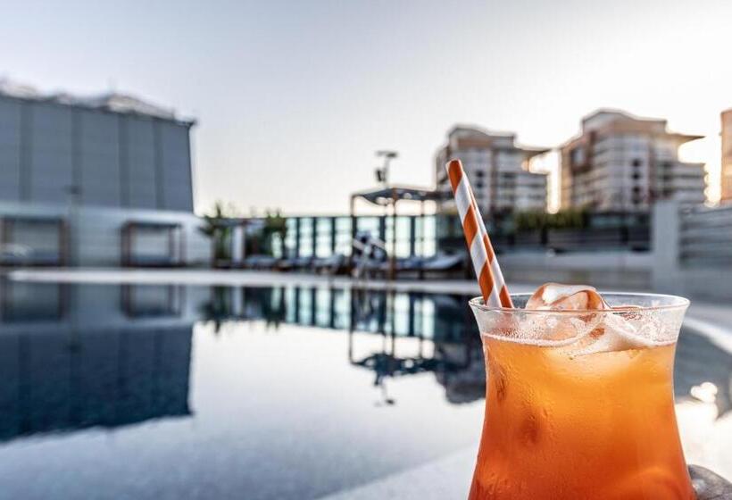 هتل Intercontinental Luanda Miramar, An Ihg