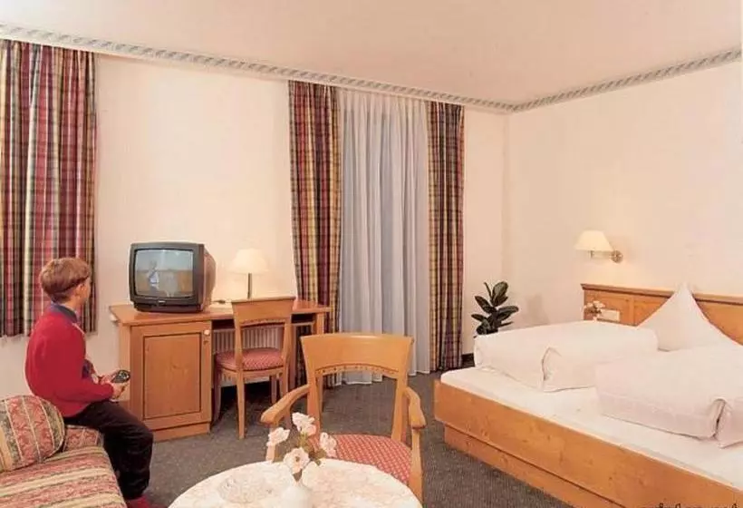 Hotelli Landgasthof Hacker