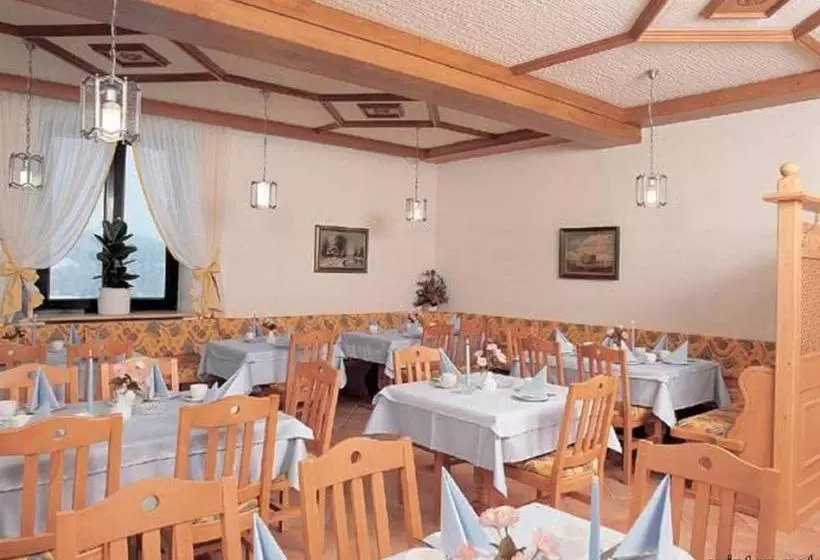 Hotelli Landgasthof Hacker