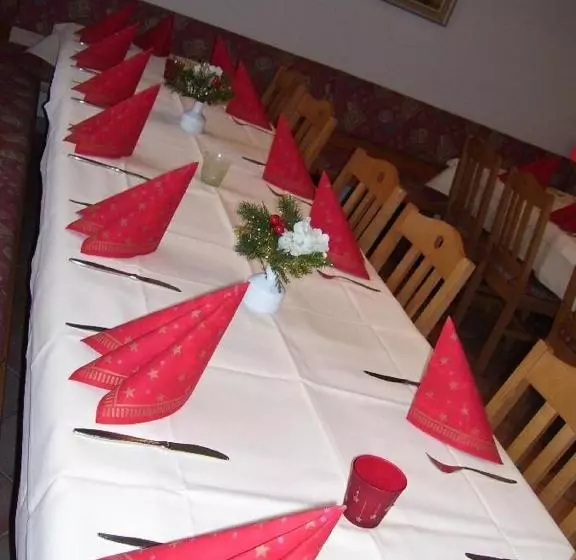 Hotelli Landgasthof Hacker